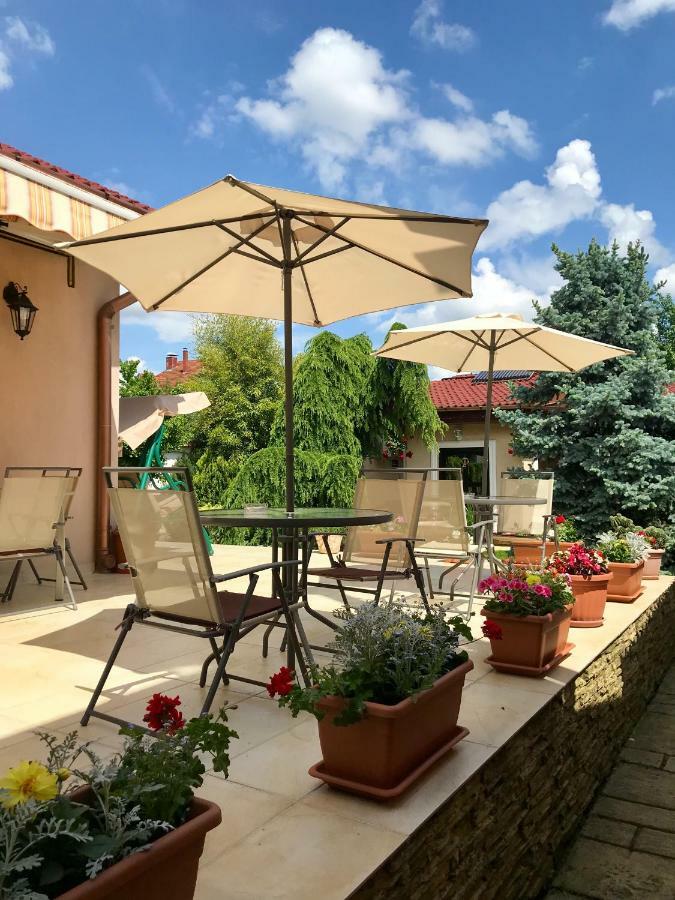 Cristi'S Rooms - Pensiune Oradea Eksteriør bilde