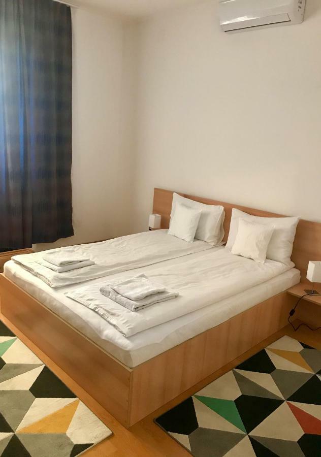 Cristi'S Rooms - Pensiune Oradea Eksteriør bilde
