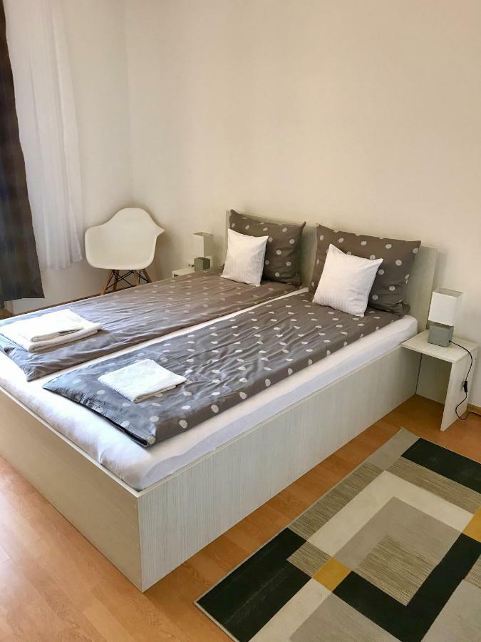 Cristi'S Rooms - Pensiune Oradea Eksteriør bilde