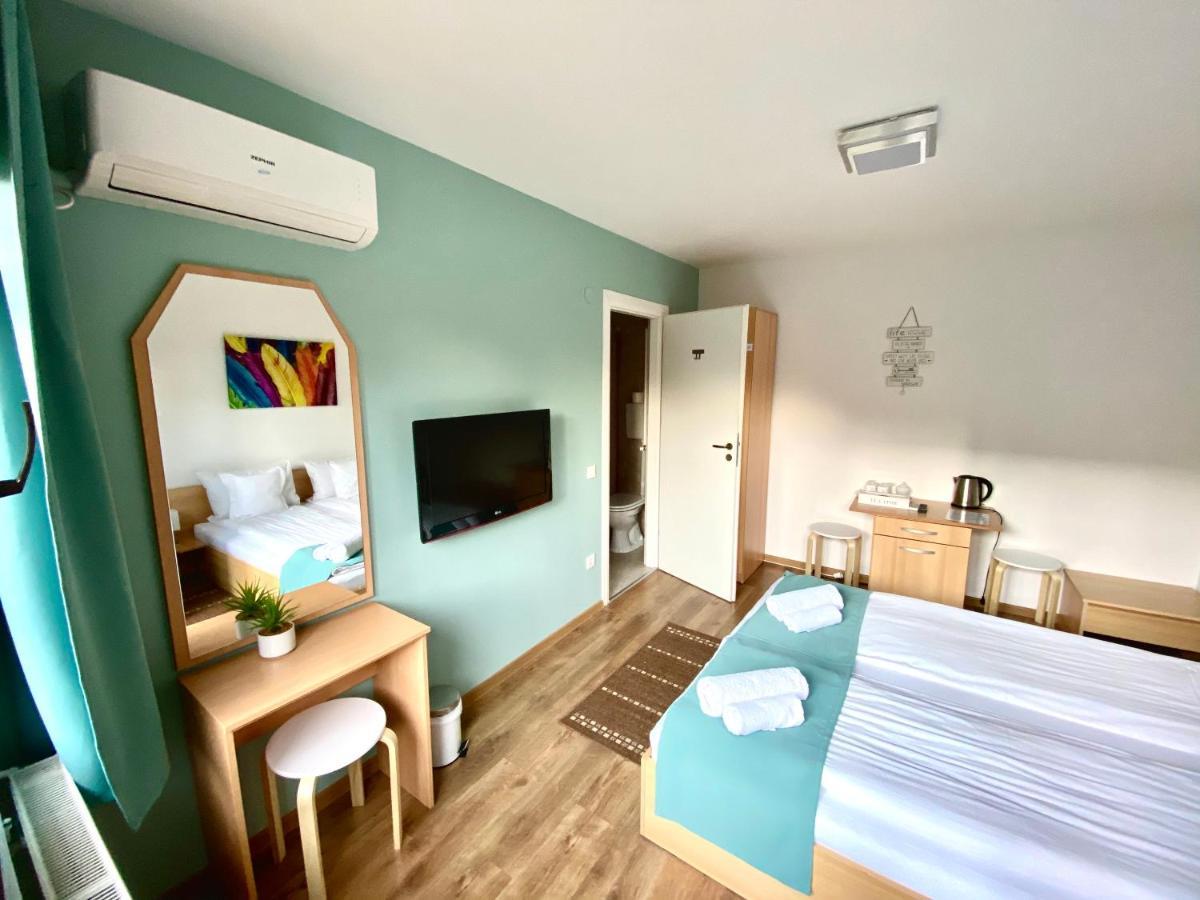 Cristi'S Rooms - Pensiune Oradea Eksteriør bilde