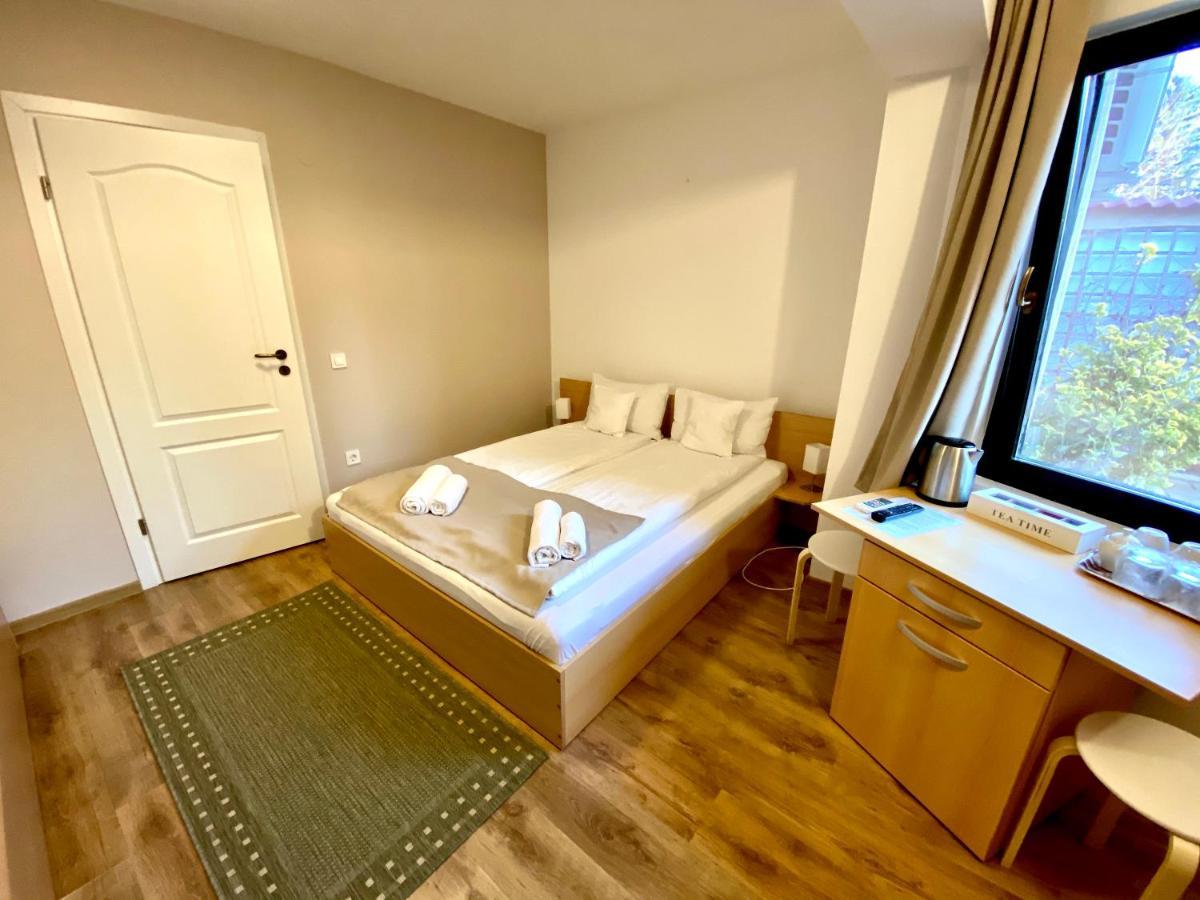 Cristi'S Rooms - Pensiune Oradea Eksteriør bilde